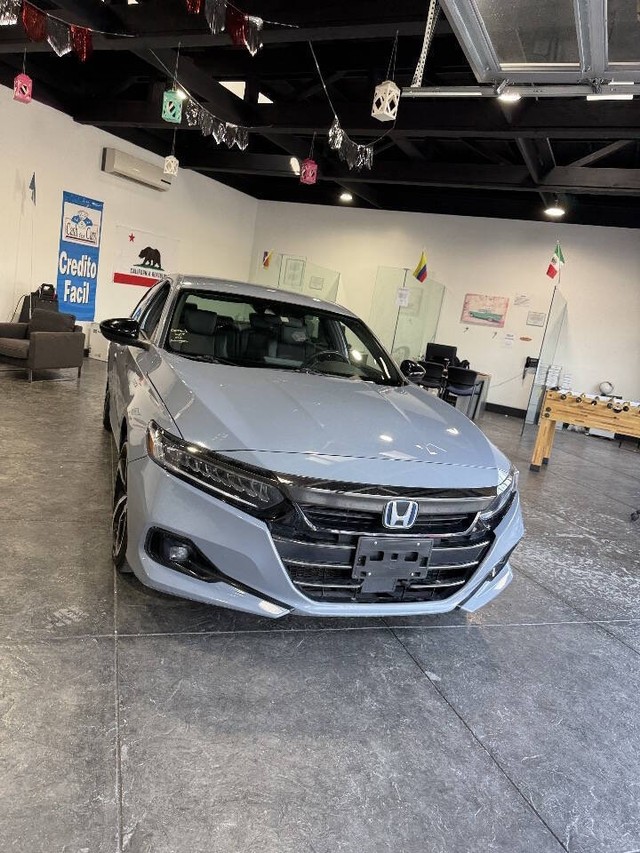 Honda Accord Hybrid Vehicle Full-screen Gallery Image 46
