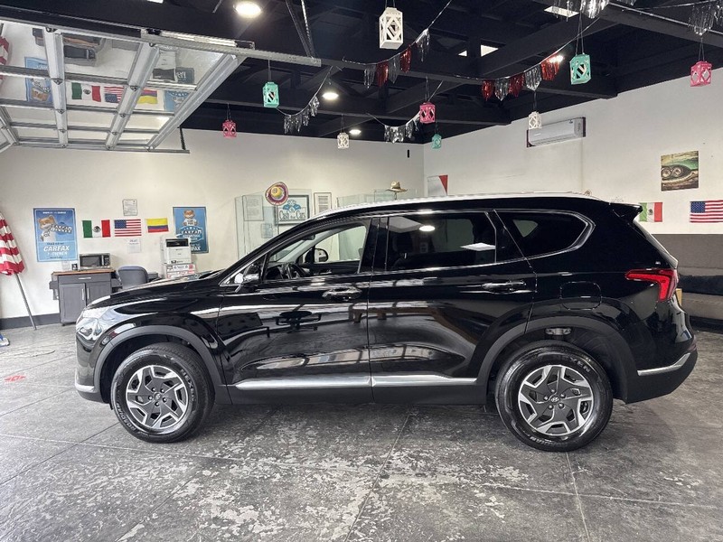 Hyundai Santa Fe Hybrid Vehicle Full-screen Gallery Image 21