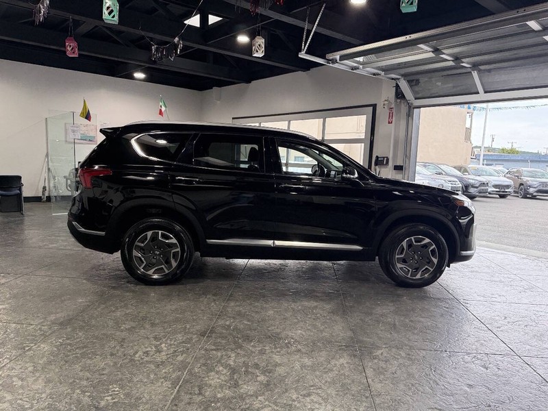 Hyundai Santa Fe Hybrid Vehicle Full-screen Gallery Image 33