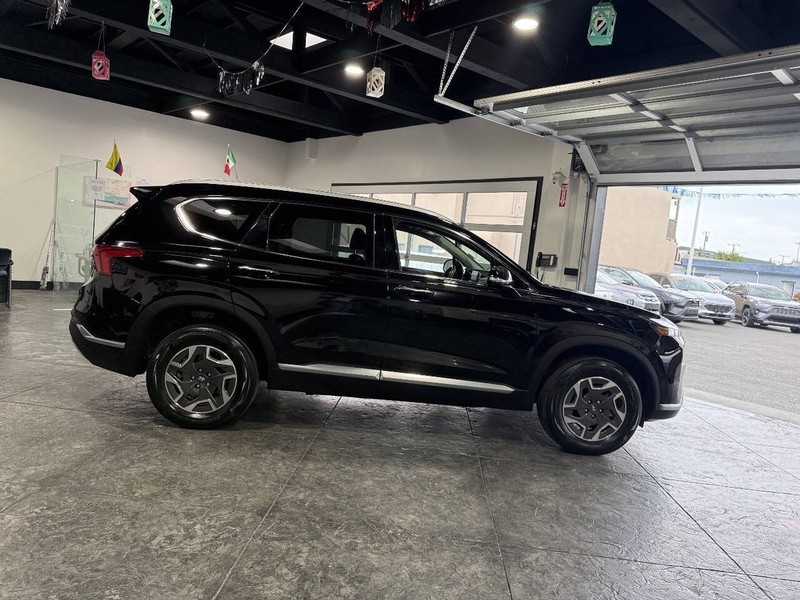 Hyundai Santa Fe Hybrid Vehicle Full-screen Gallery Image 34