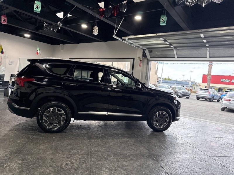 Hyundai Santa Fe Hybrid Vehicle Full-screen Gallery Image 41