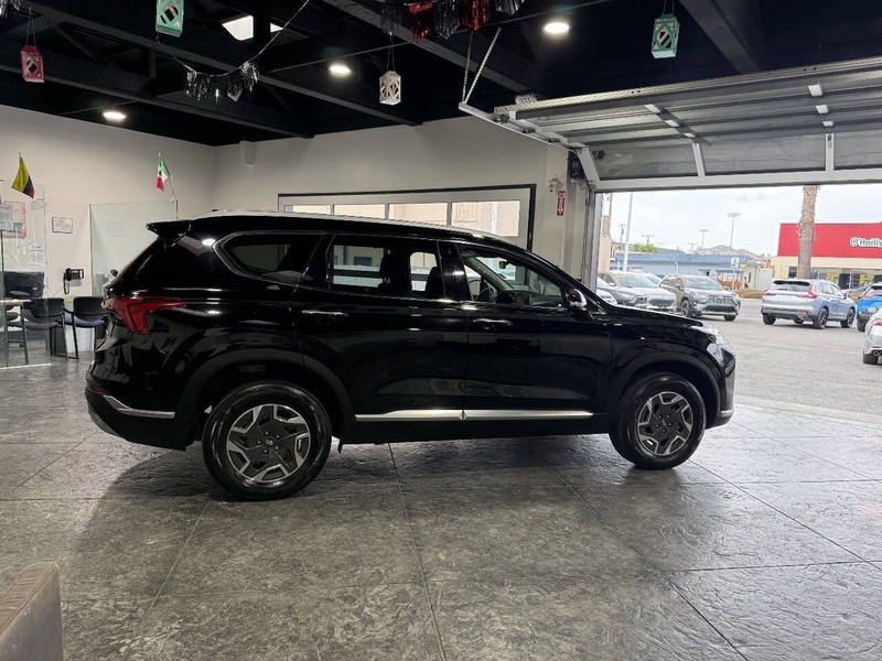 Hyundai Santa Fe Hybrid Vehicle Full-screen Gallery Image 42
