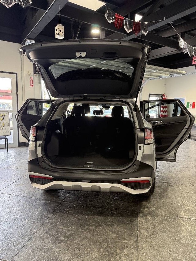 Kia Sportage Vehicle Full-screen Gallery Image 46