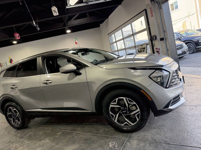 Kia Sportage Vehicle Full-screen Gallery Image 39