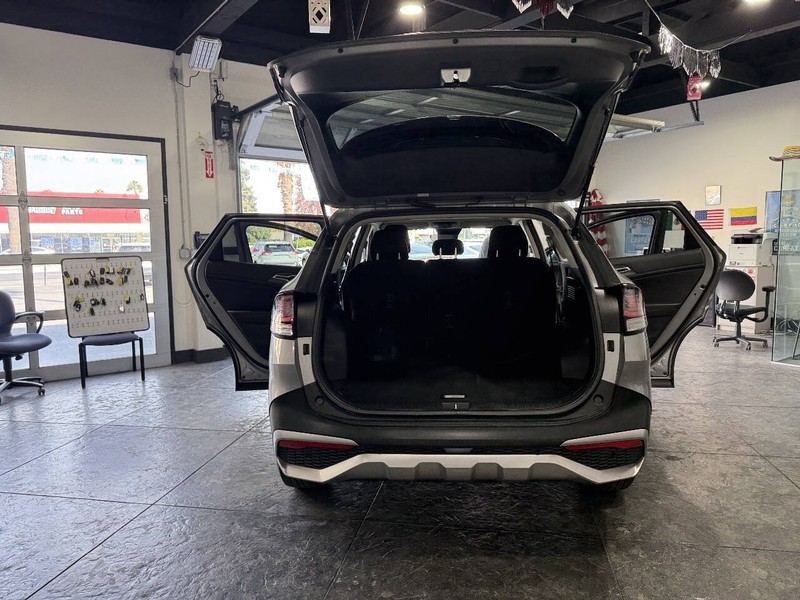Kia Sportage Vehicle Full-screen Gallery Image 49