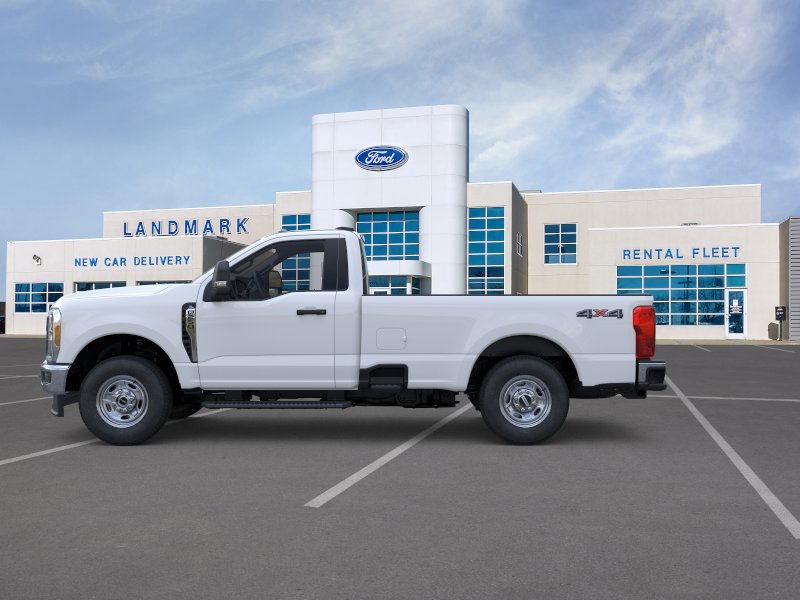 Ford F2B Vehicle Full-screen Gallery Image 3