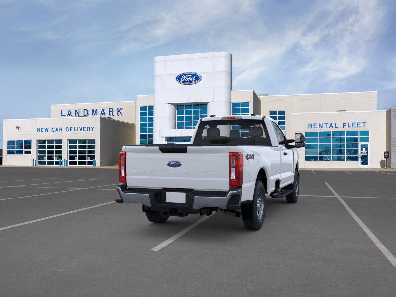 Ford F2B Vehicle Full-screen Gallery Image 8