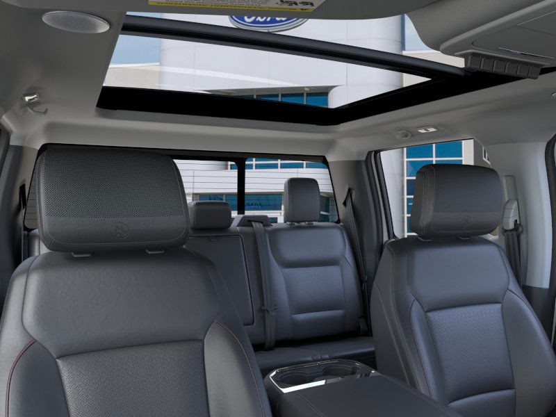 Ford Super Duty F-250 SRW Vehicle Full-screen Gallery Image 22