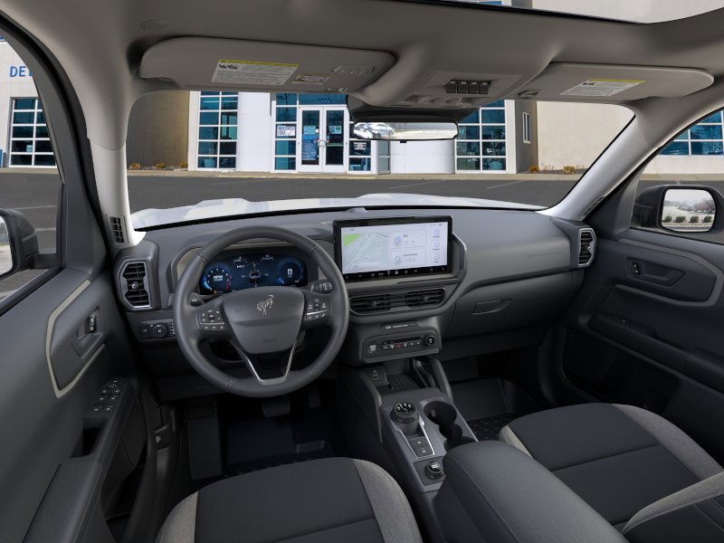 Ford Bronco Sport Vehicle Full-screen Gallery Image 9