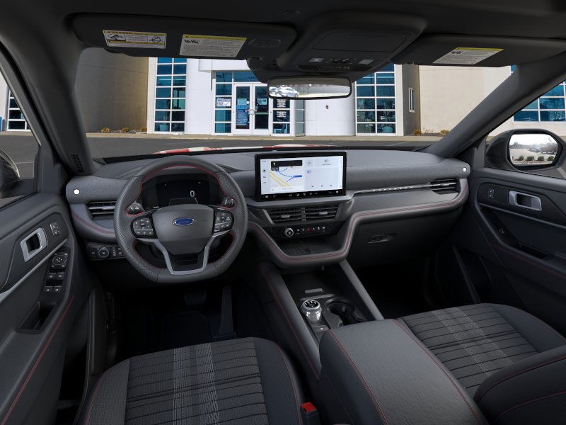 Ford Explorer Vehicle Full-screen Gallery Image 9