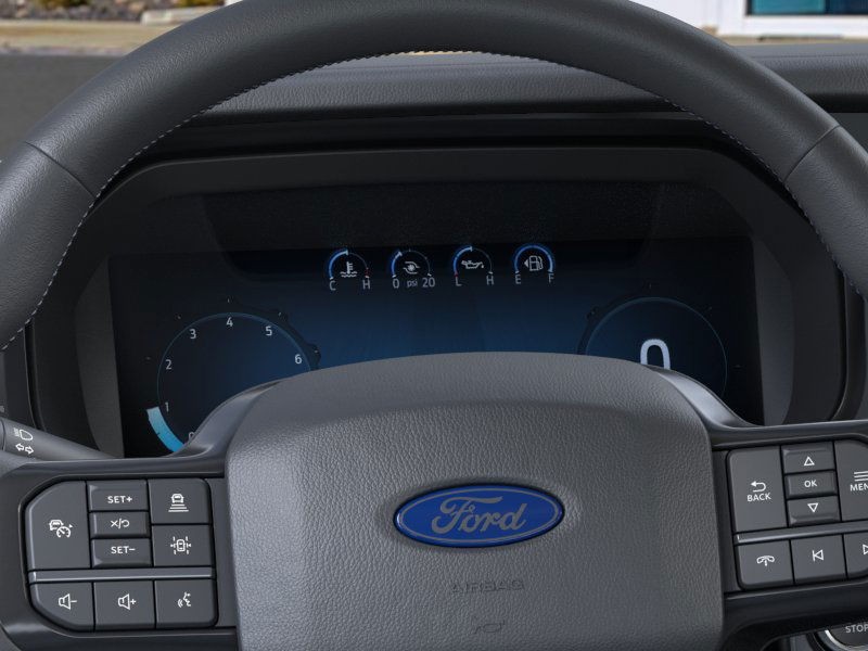 Ford F-150 Vehicle Full-screen Gallery Image 13