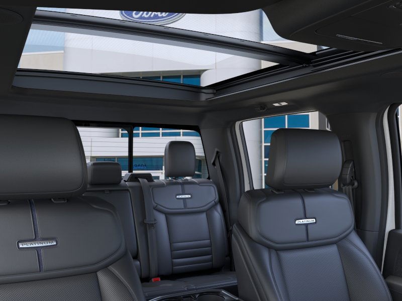 Ford F-150 Vehicle Full-screen Gallery Image 22