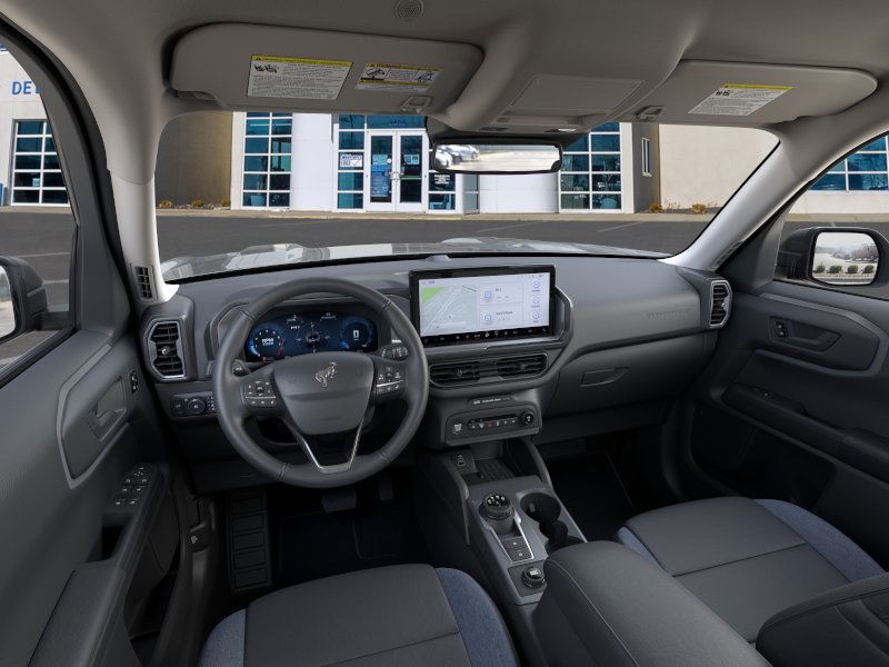 Ford Bronco Sport Vehicle Full-screen Gallery Image 9