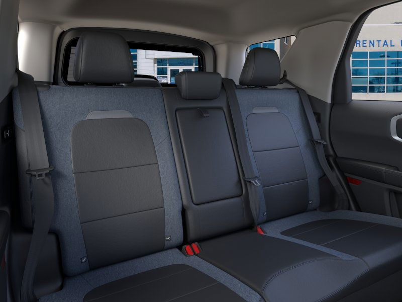 Ford Bronco Sport Vehicle Full-screen Gallery Image 11