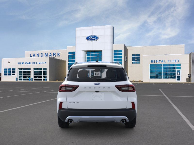 Ford Escape Vehicle Full-screen Gallery Image 5