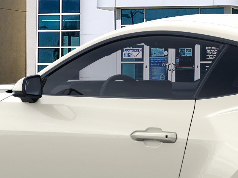 Ford Mustang Vehicle Full-screen Gallery Image 20