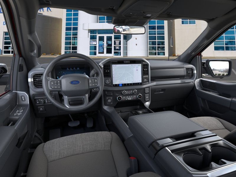 Ford F-150 Vehicle Full-screen Gallery Image 9
