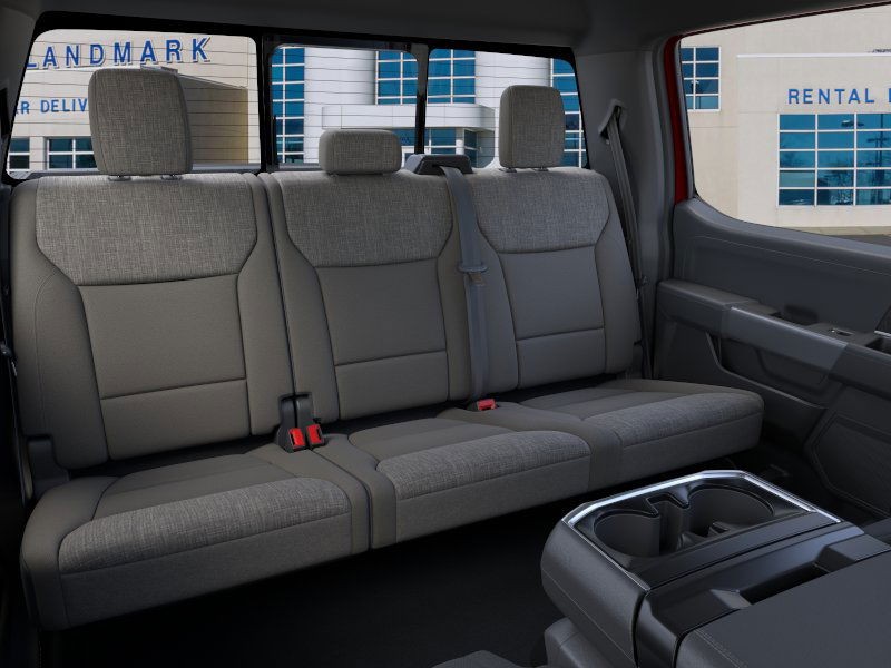 Ford F-150 Vehicle Full-screen Gallery Image 11