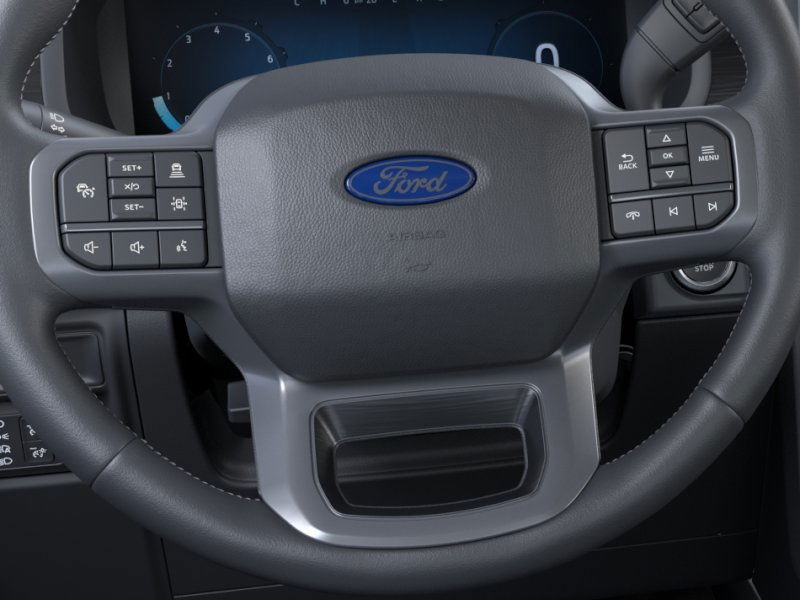 Ford F-150 Vehicle Full-screen Gallery Image 12