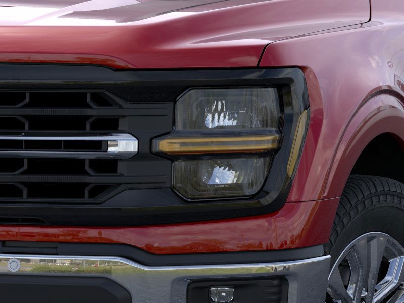 Ford F-150 Vehicle Full-screen Gallery Image 18