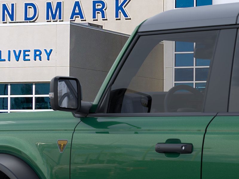 Ford Bronco Vehicle Full-screen Gallery Image 22