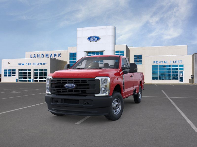 Ford Super Duty F-250 SRW Vehicle Full-screen Gallery Image 2