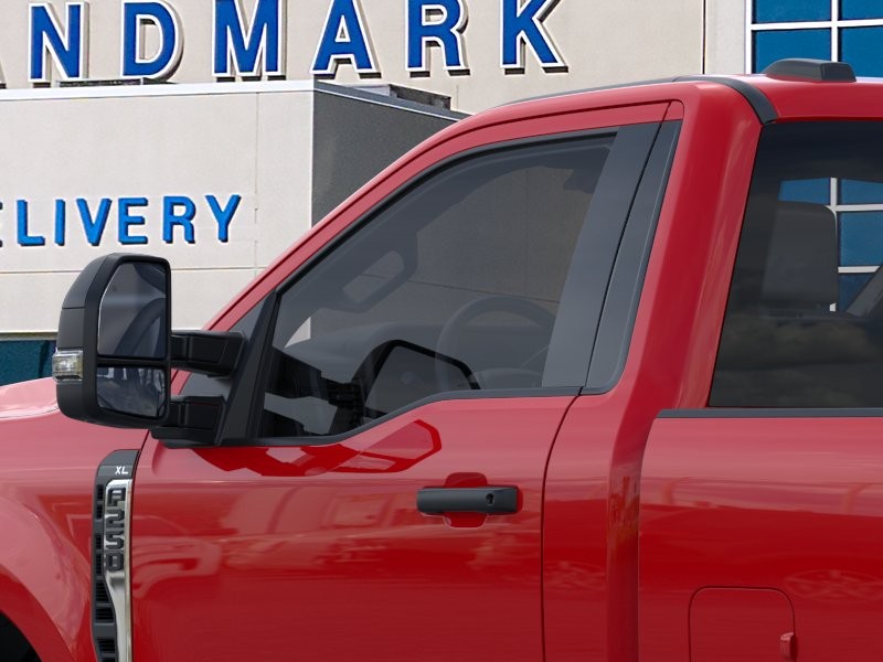 Ford Super Duty F-250 SRW Vehicle Full-screen Gallery Image 20