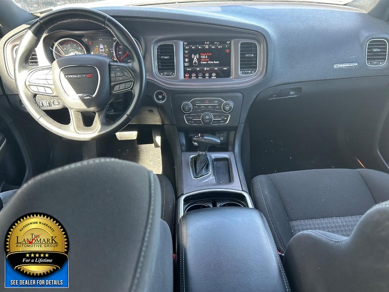 Dodge Charger Vehicle Full-screen Gallery Image 15