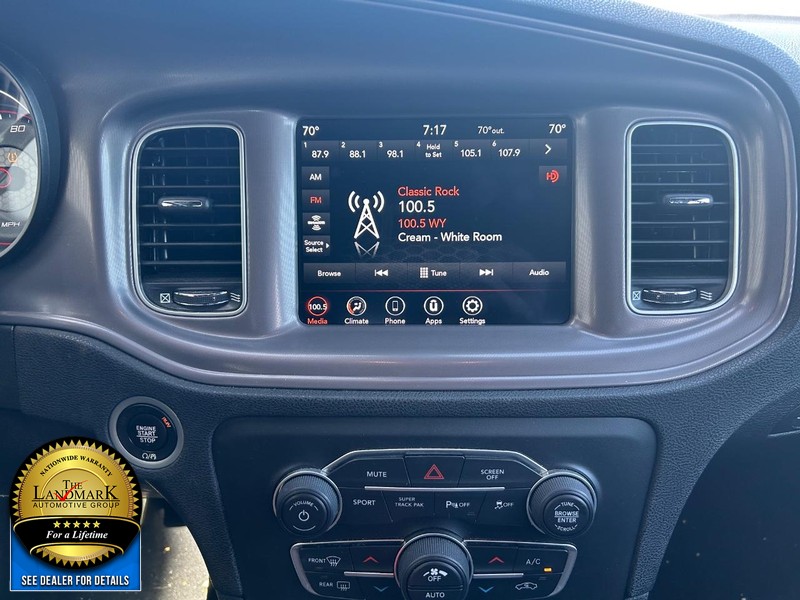 Dodge Charger Vehicle Full-screen Gallery Image 17