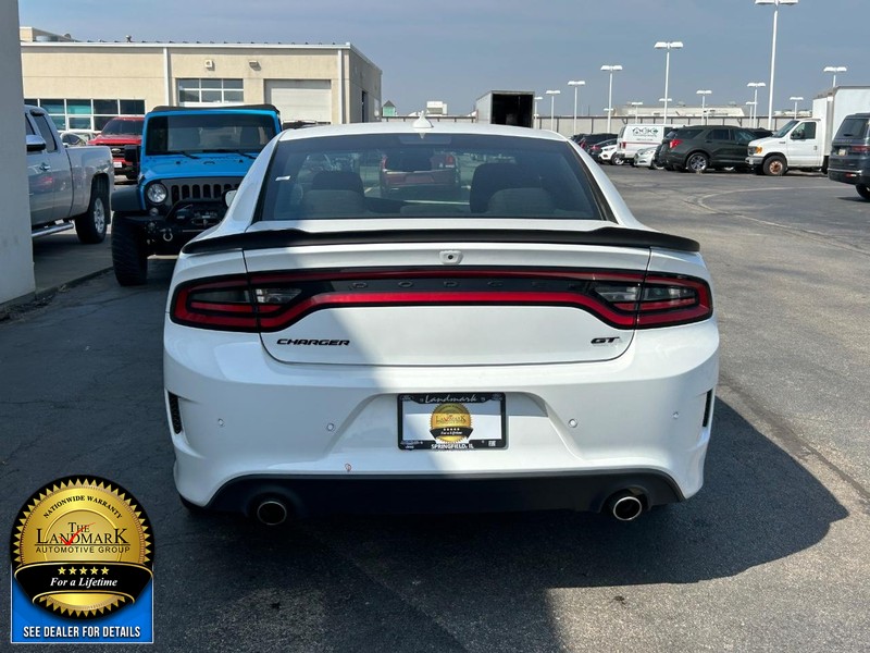 Dodge Charger Vehicle Full-screen Gallery Image 7