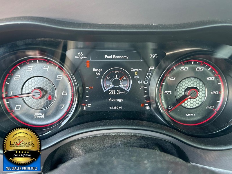 Dodge Charger Vehicle Full-screen Gallery Image 12