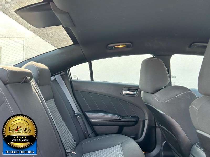 Dodge Charger Vehicle Full-screen Gallery Image 14