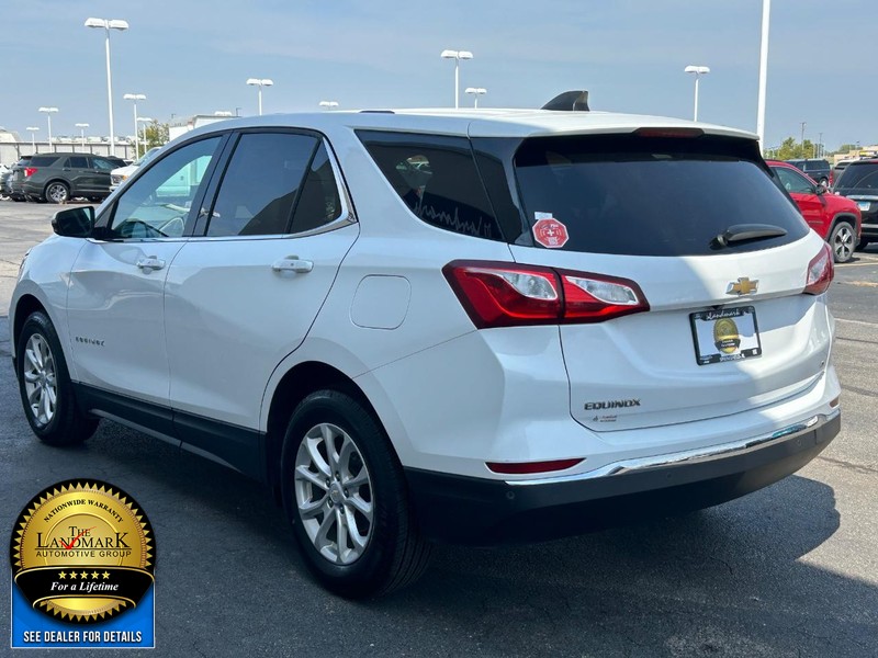 Chevrolet Equinox Vehicle Full-screen Gallery Image 6