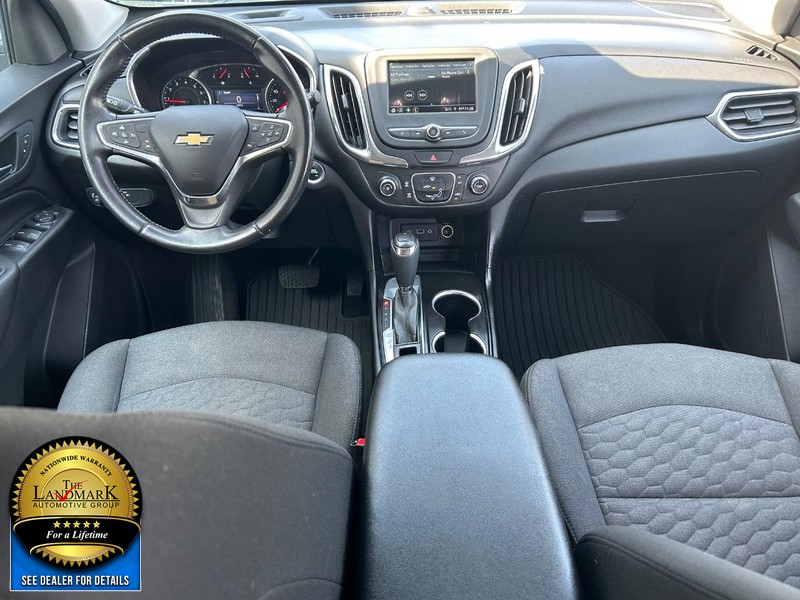 Chevrolet Equinox Vehicle Full-screen Gallery Image 15