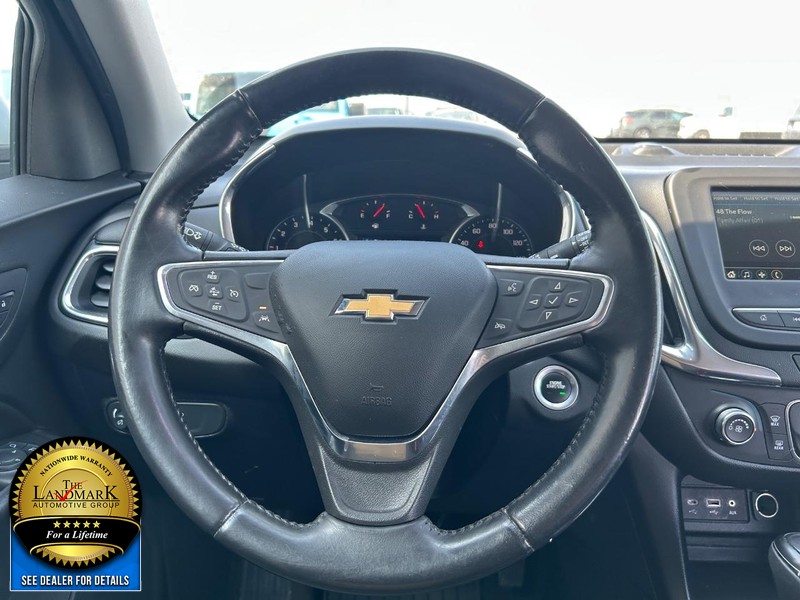 Chevrolet Equinox Vehicle Full-screen Gallery Image 16