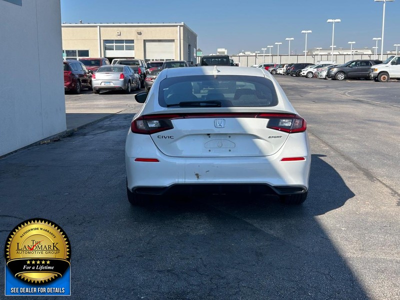 Honda Civic Hatchback Vehicle Full-screen Gallery Image 7