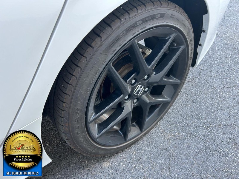 Honda Civic Hatchback Vehicle Full-screen Gallery Image 19