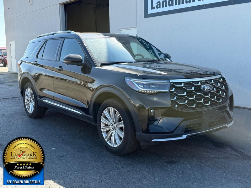 Ford Explorer Vehicle Full-screen Gallery Image 2