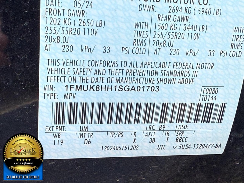 Ford Explorer Vehicle Full-screen Gallery Image 23