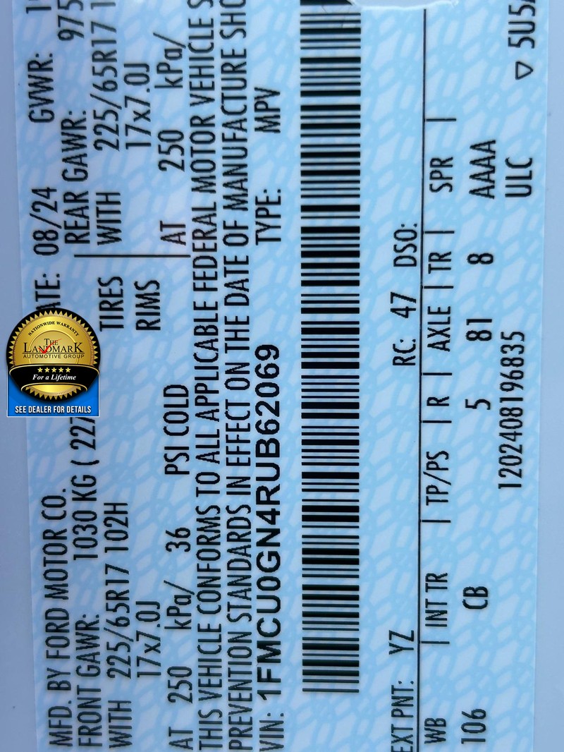 Ford Escape Vehicle Full-screen Gallery Image 21