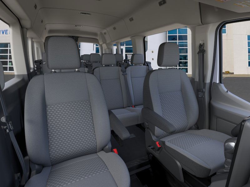 Ford Transit Passenger Wagon Vehicle Full-screen Gallery Image 10