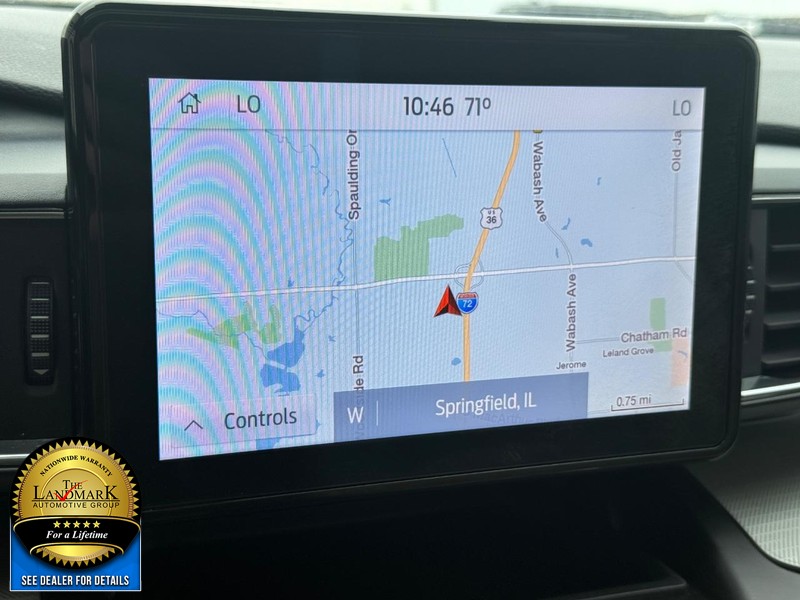 Ford Explorer Vehicle Full-screen Gallery Image 19