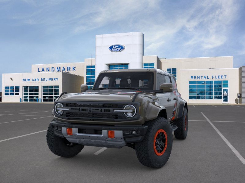 Ford Bronco Vehicle Full-screen Gallery Image 2
