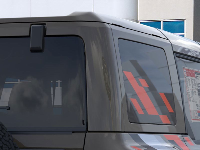 Ford Bronco Vehicle Full-screen Gallery Image 25