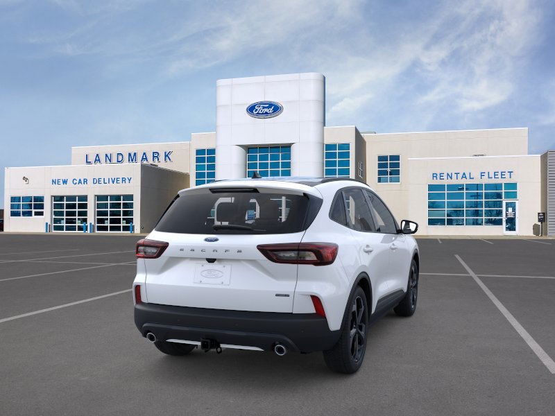 Ford Escape Vehicle Full-screen Gallery Image 8
