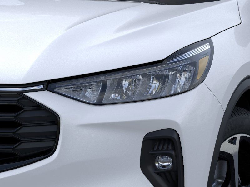 Ford Escape Vehicle Full-screen Gallery Image 18