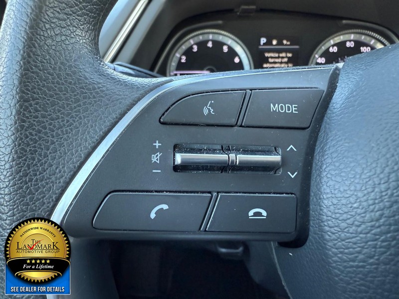 Hyundai Sonata Vehicle Full-screen Gallery Image 10