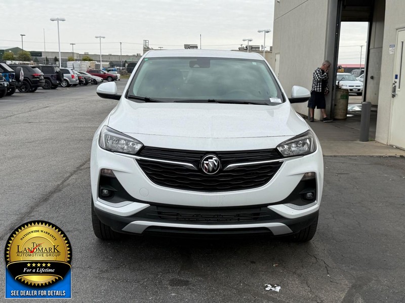 Buick Encore GX Vehicle Full-screen Gallery Image 4