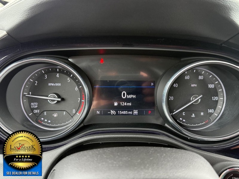 Buick Encore GX Vehicle Full-screen Gallery Image 12