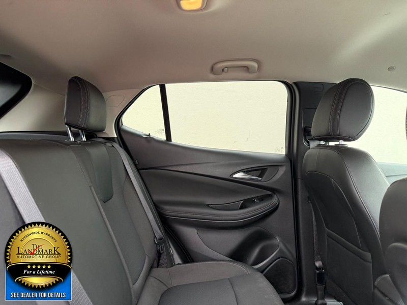 Buick Encore GX Vehicle Full-screen Gallery Image 15